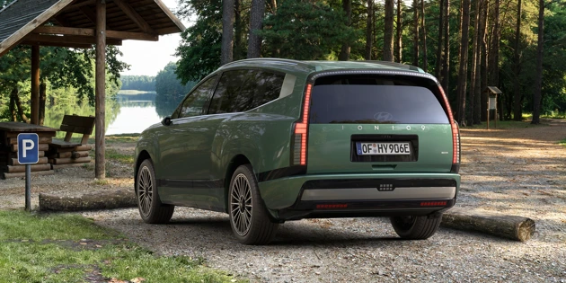 Hyundai IONIQ 9 Exterior Rear 003